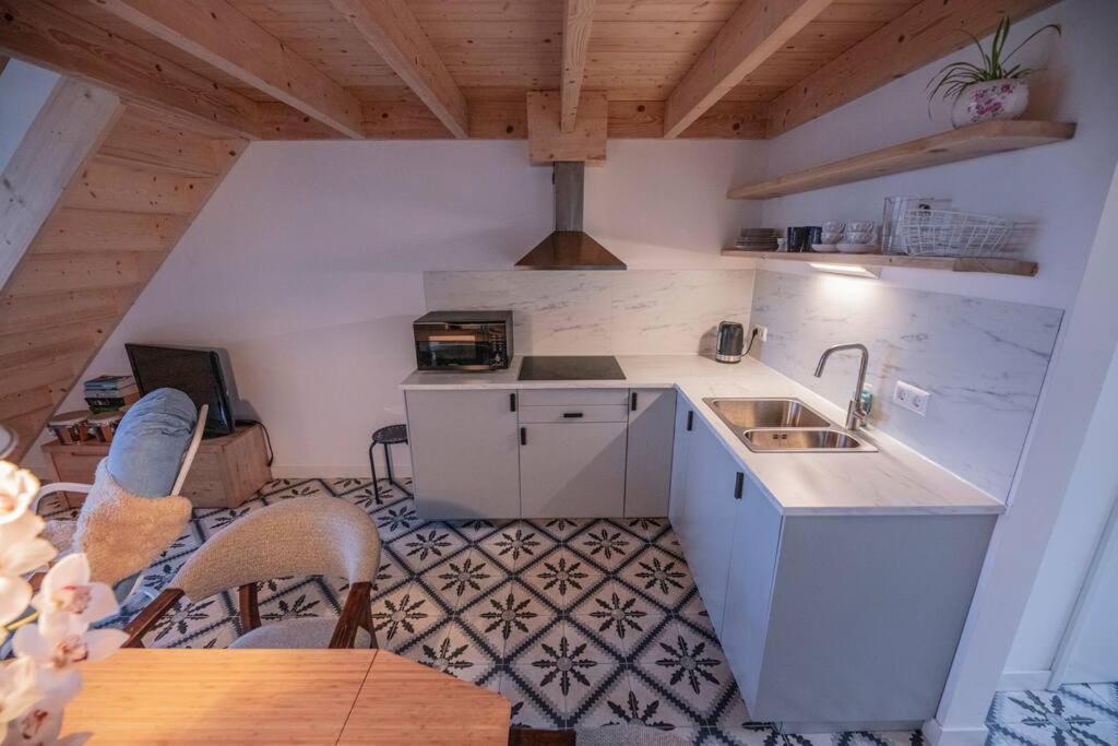 'T Pekelhuis - Vakantiehuisje Op Boerderij Huize Blokland Hem Εξωτερικό φωτογραφία